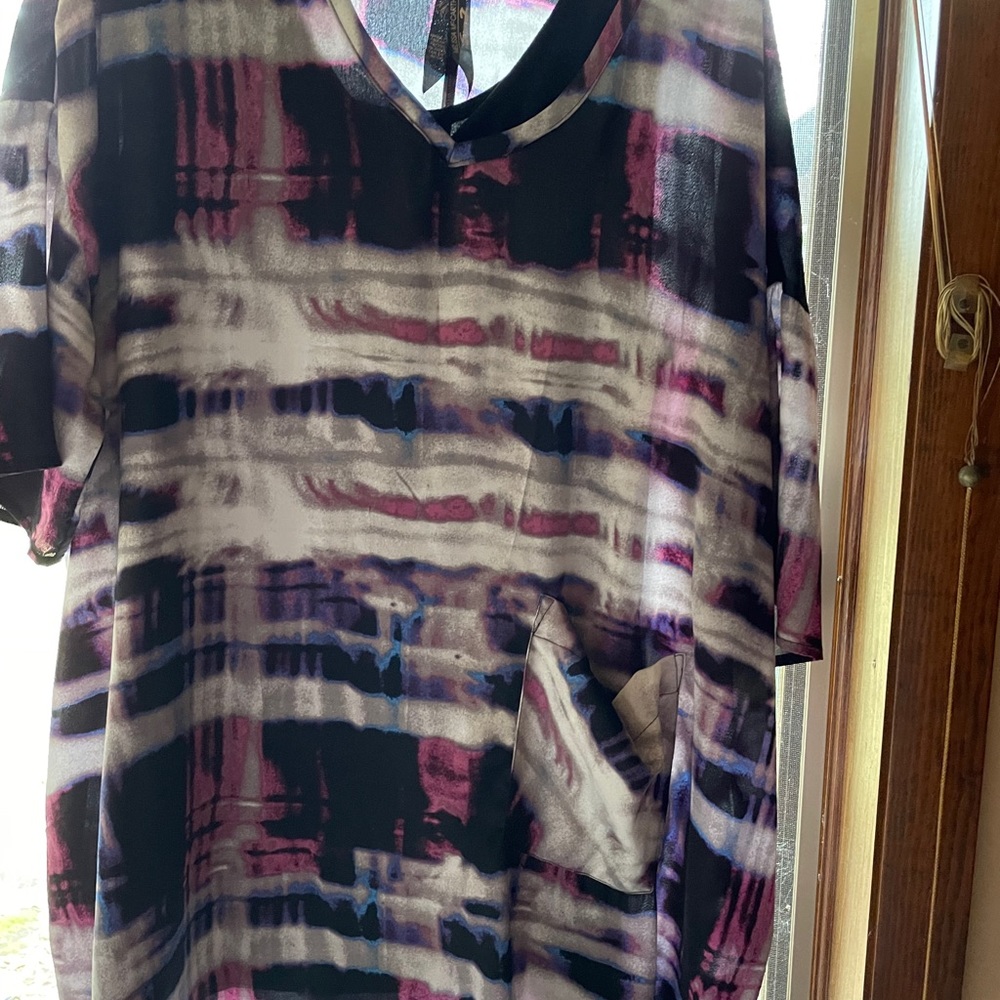 Melissa McCarthy tunic size 1x